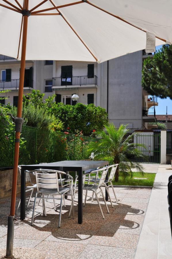 Via Battisti 231 1 Apartment Pietra Ligure Bagian luar foto